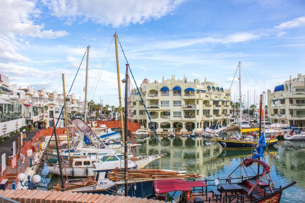 Puerto Marina Luxury Apartment With Sea Views 贝纳尔马德纳 外观 照片