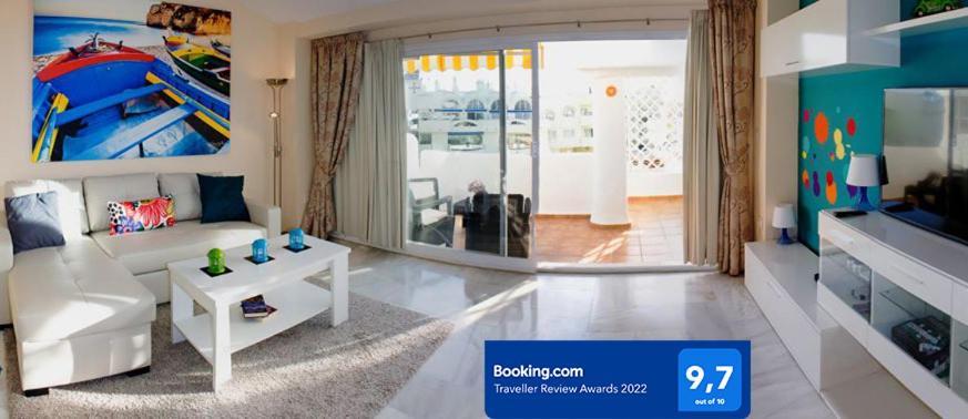 Puerto Marina Luxury Apartment With Sea Views 贝纳尔马德纳 外观 照片